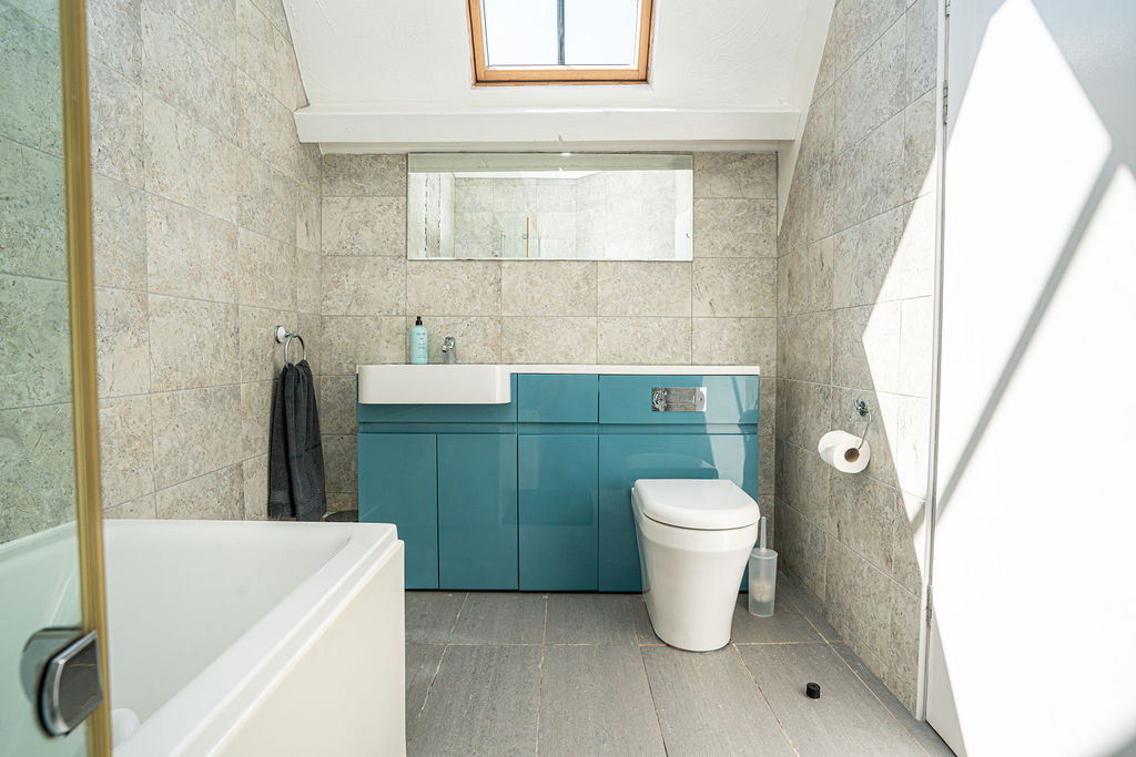 Bathroom, Longsands Lodge Tynemouth Holiday Home Rental Accommodation